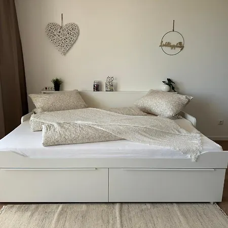 1 Mit Balkon Und Kueche Apartamento