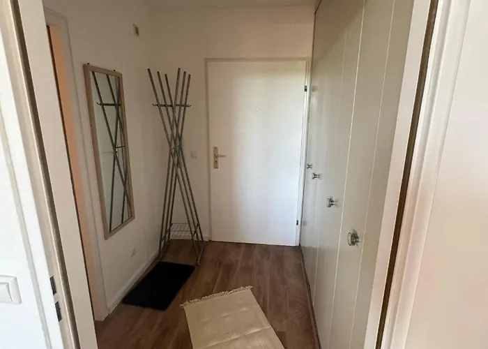 1 Mit Balkon Und Kueche バイロイト